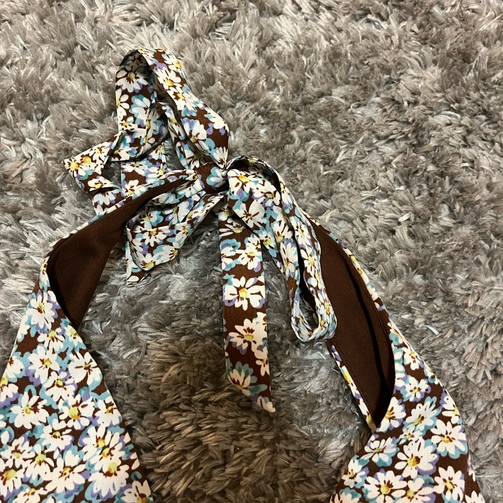 Pacsun Halter Top - Picture 2 of 5